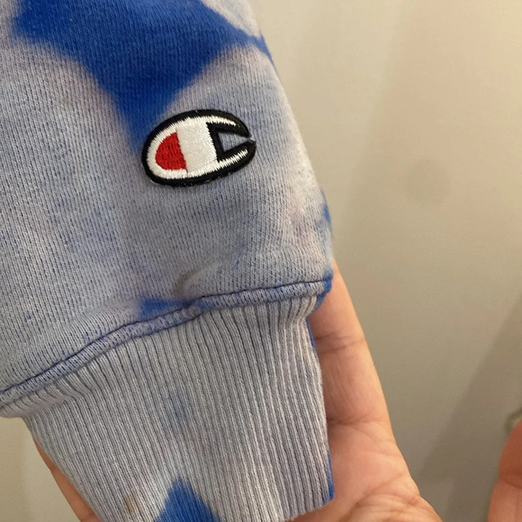 Champion Tie Dye Crew Neck Sweatshirt Medium Thrashed Grunge Holes - Picture 5 of 15